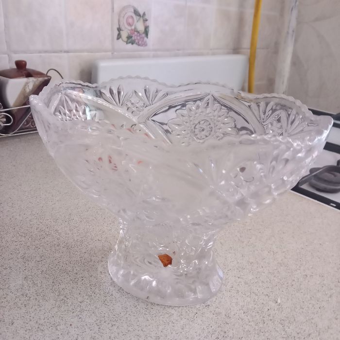 Конфетница хрустальдер бар.