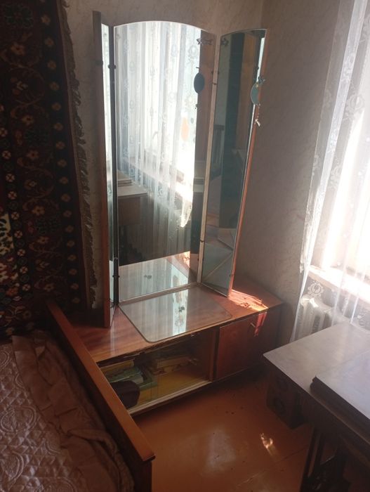 Продам ретро трюмо