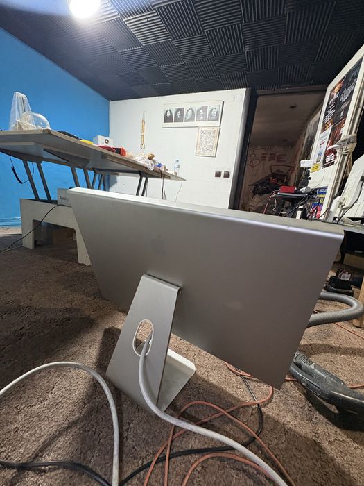 Apple Cinema Display 30  model A1083