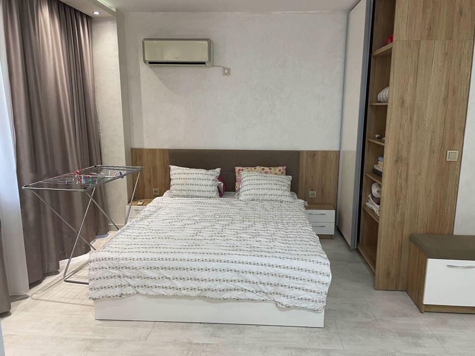 Дава се под наем Едностаен апартамент в Бургас, Лазур - 40 кв.м за 348.84 € - Снимка #2