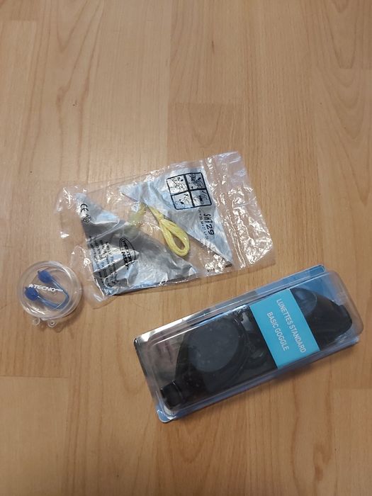 Set pentru innot - ochelari+protectie nas si urechi