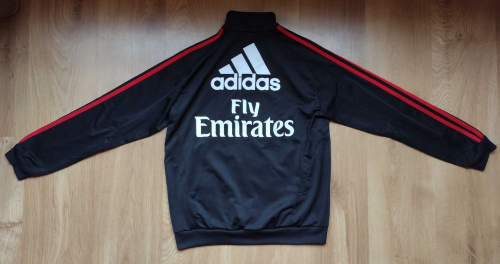 AC Milan / Adidas - футболно горнище анцуг на Милан за 164см.