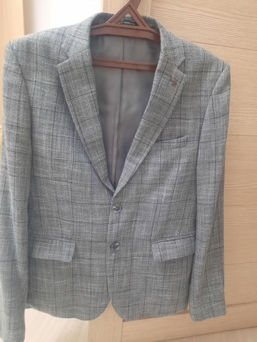 Костюм .Турция .46 размер . Б.у