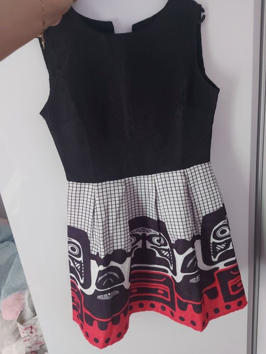 Vând rochii de ocazie