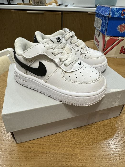 Кроссовки Nike оригинал 22 размер