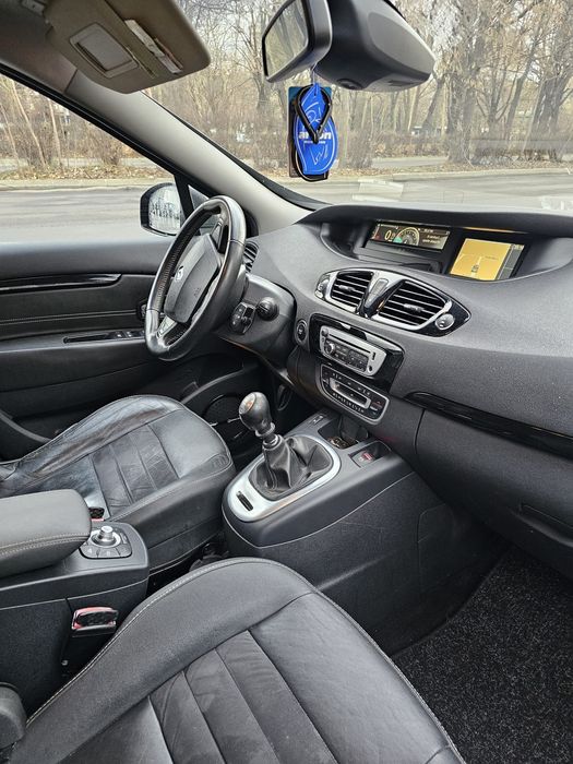 Renault Grande Scenic Facelift 16 Diesel