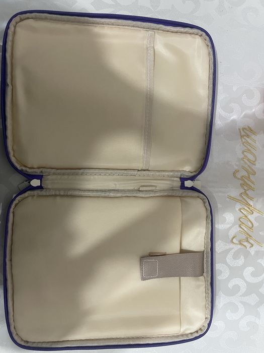 Продам сумку для айпад и для документов