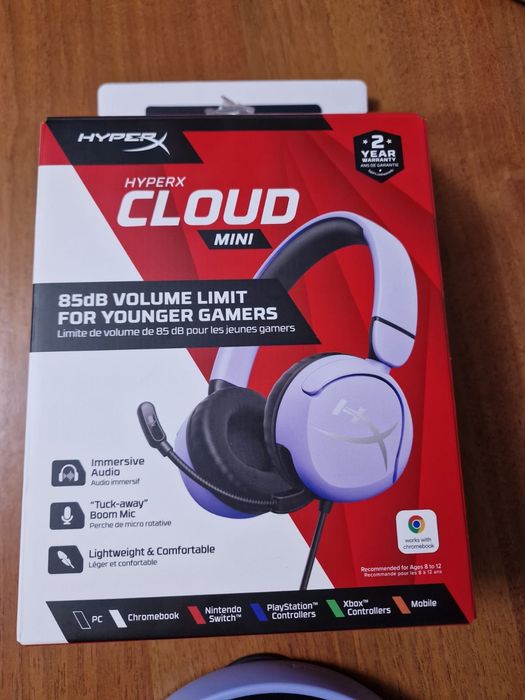 Vând căști in conditii excelente