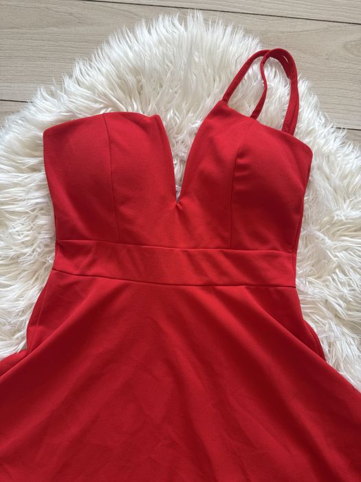 Червена рокля М/Л