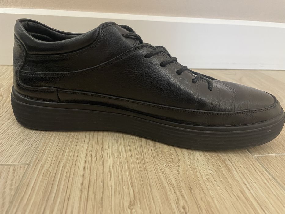 Продам ботинки кожаные