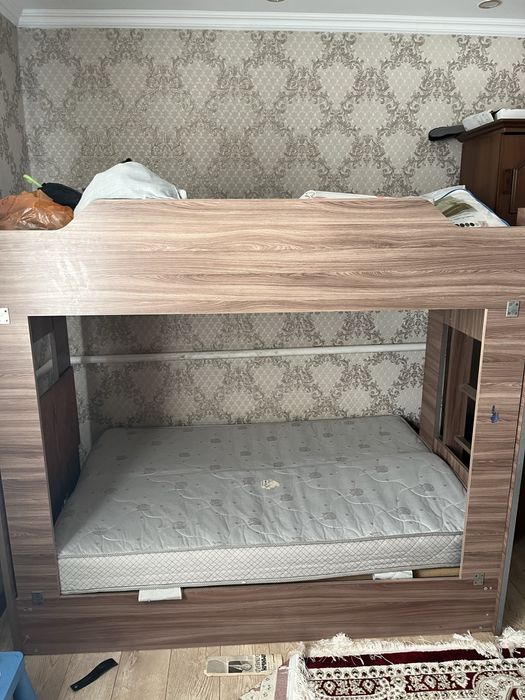 двухъярусные кроват