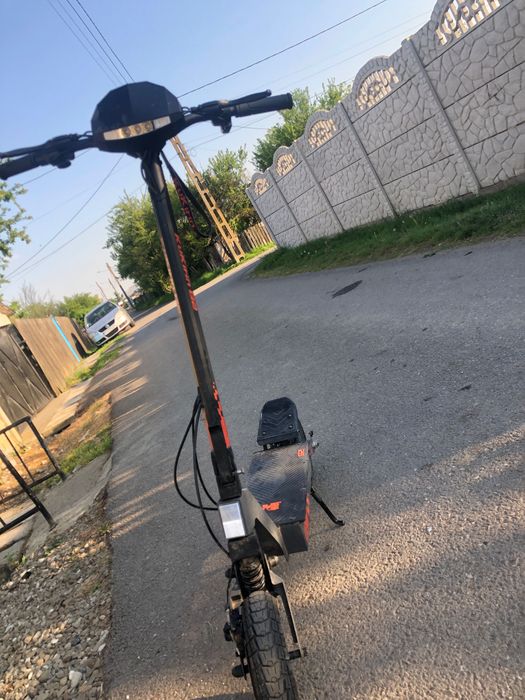 Trotineta electrică kukirin g2