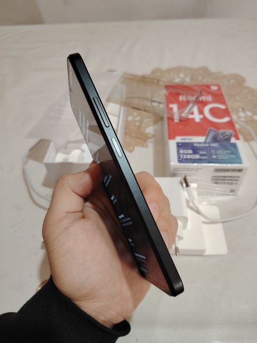 Redmi 14.s srochna sotiladi