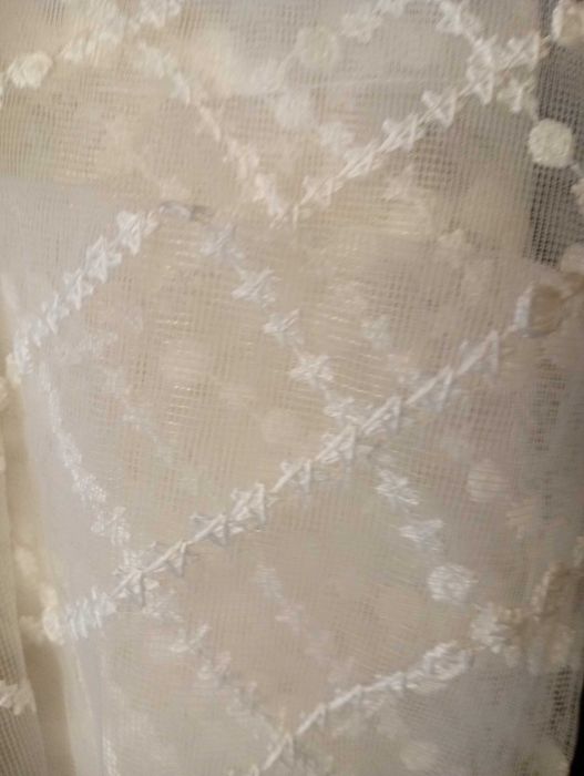 Чисто ново голямо перде