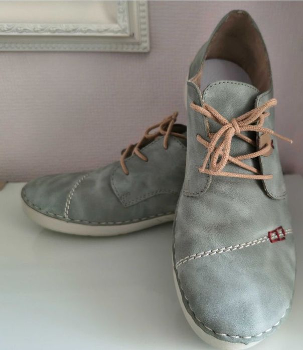 2 бр дамски обувки Rieker, Nike