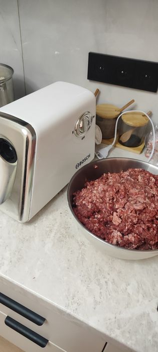 Продаю мясорубку
