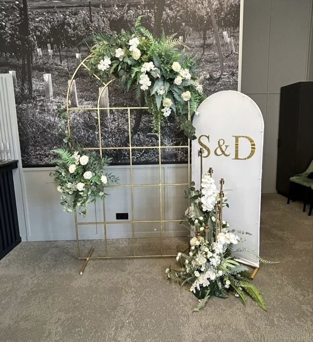 Decor evenimente photocorner / arcada baloane / aranjamente /marturii