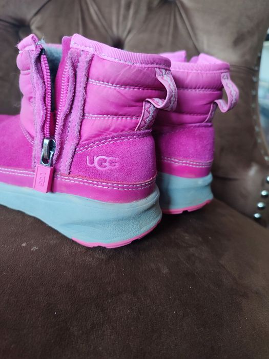 Cizme UGG fete roz 27,5