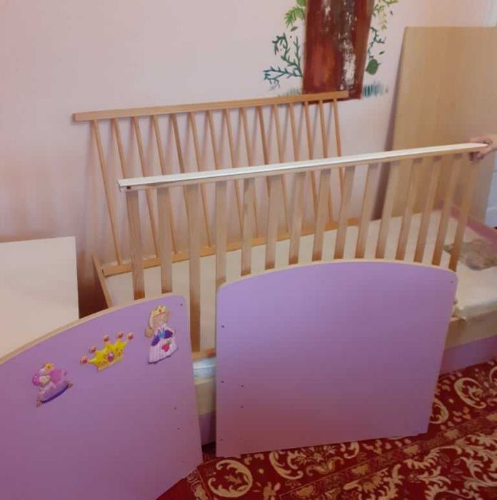 Patut , stare excelenta, saltele noi, masa infasat, dulaior