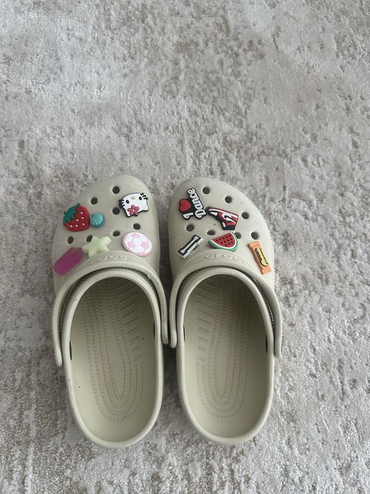 -98% отстъпка за Раница за училище HEAD  и CROCS чехли за момиче