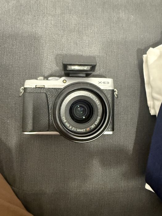 Camera mirrorless, FujiFilm X-E3, cu obiectiv Fujifilm XF23mm F2 R WR