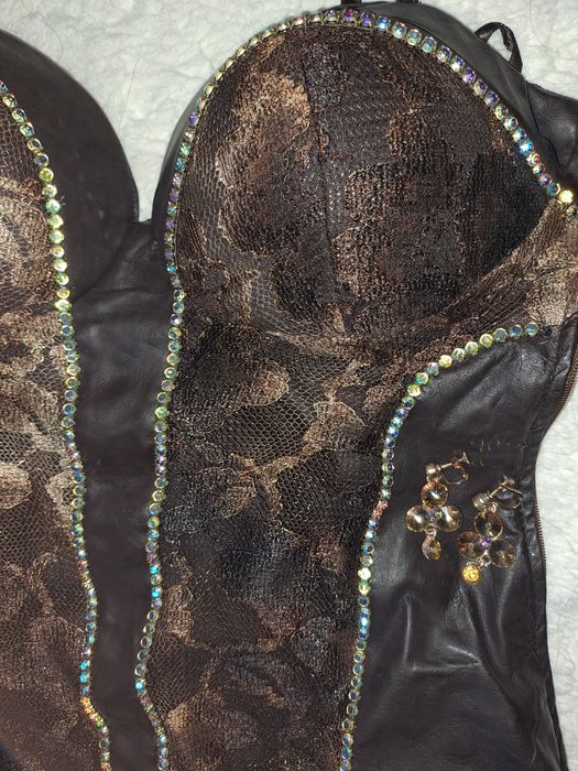 Бутиков тоалет бюстие, пола, обувки + подарък!