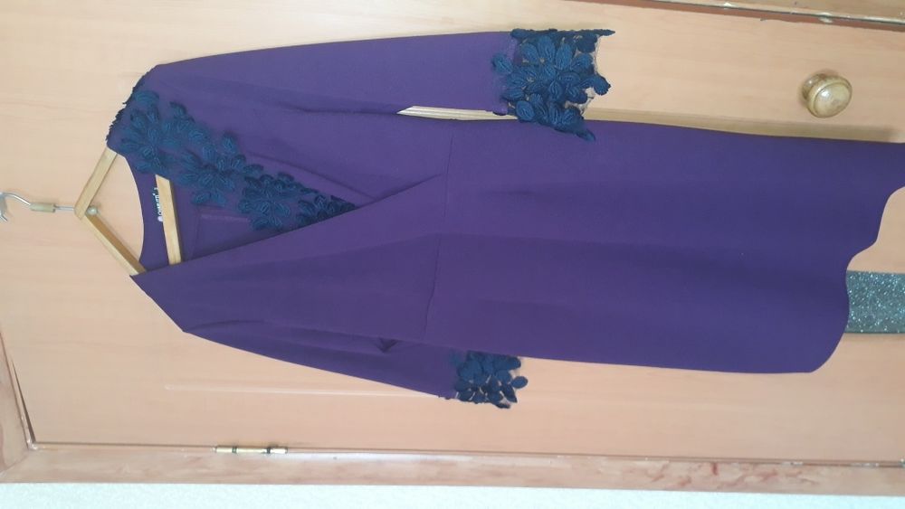 Женское платье футляр