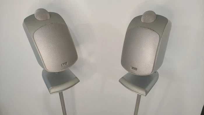 Bowers & Wilkins LM7