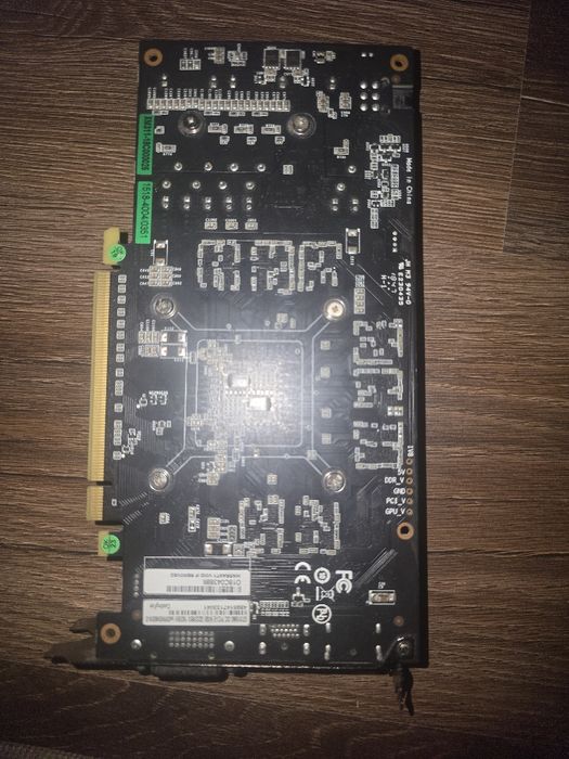 GTX 1060 OC 6GB GDDR5X 192BITS Defecta