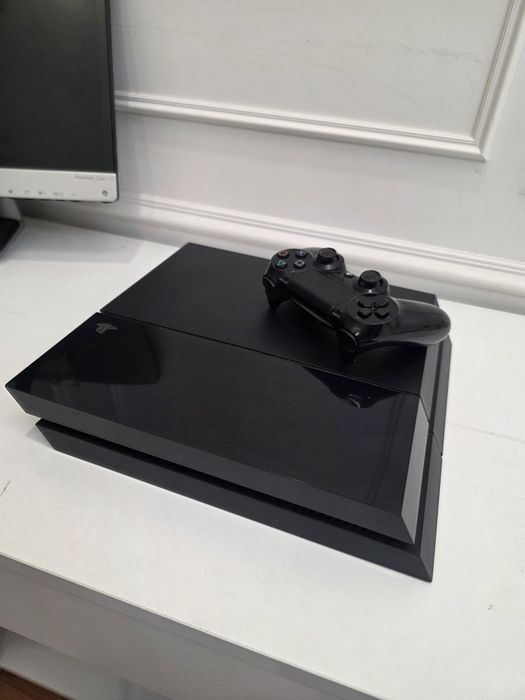 PlayStation 4 идеале + 11 игр