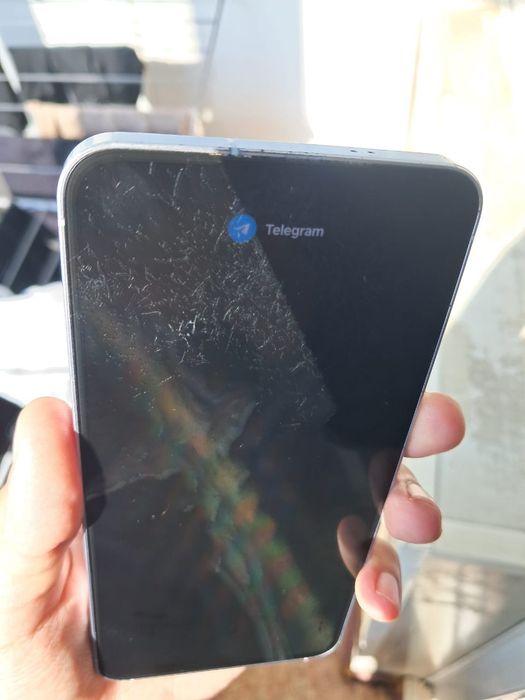 Samsung galaxy s25 с царапинами