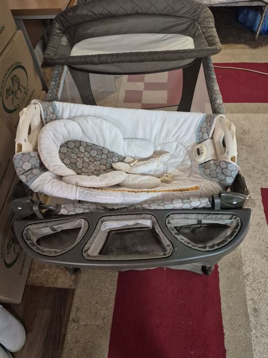 Продам манеж - кровать GRACO