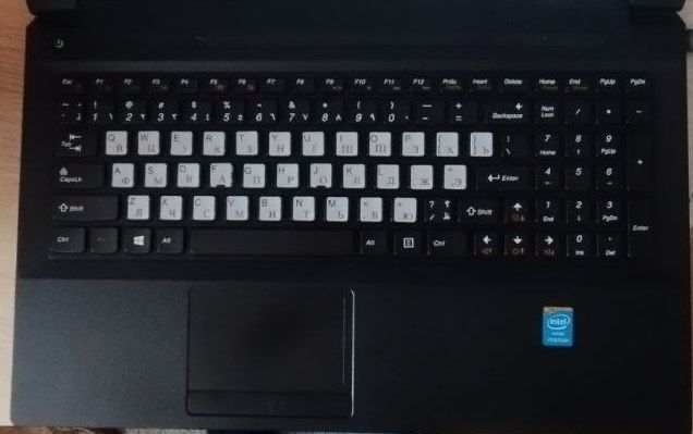 Ноутбук lenovo (в хорошем состоянии)