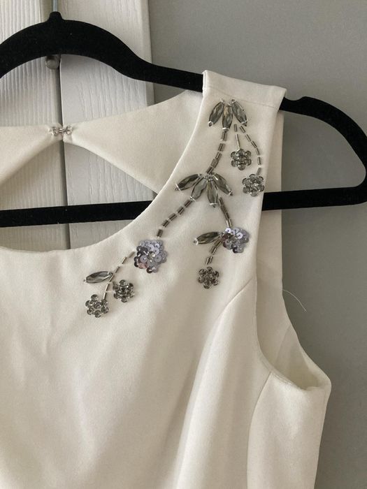 Елегантна рокля на HM