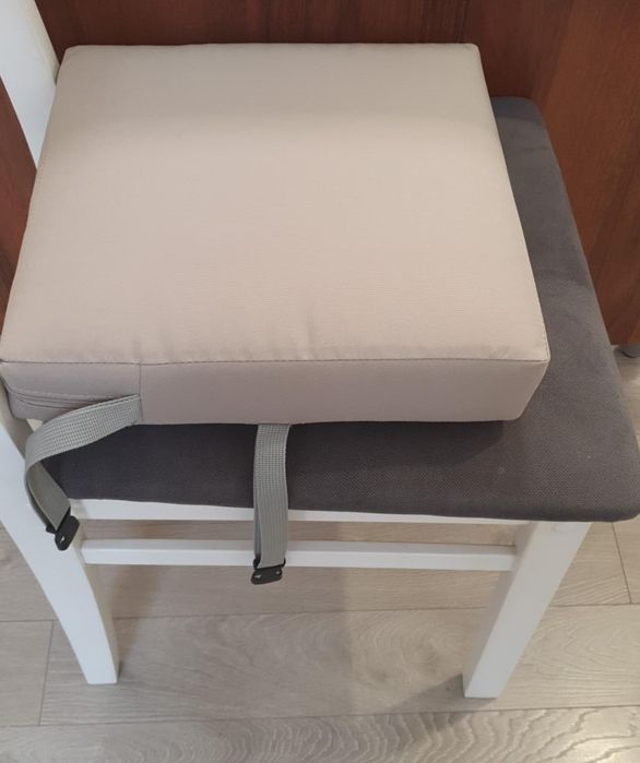 Детские бустеры (подставки) на стул