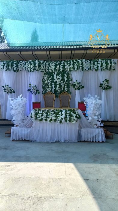 Saxna bezak sotiladi