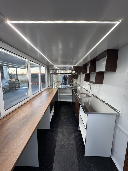 Търговска каравана ЕООД