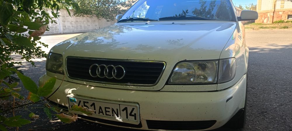 Продам Ауди А6 С4
