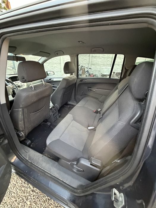 Vand opel zafira 7 locuri