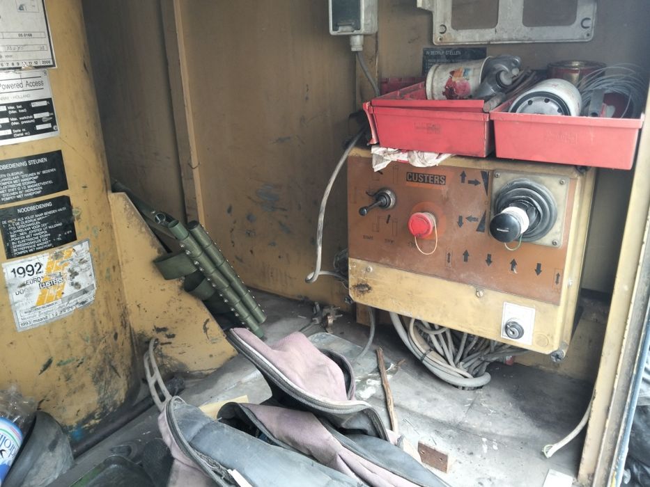 Авто вышка установкаси сотилади