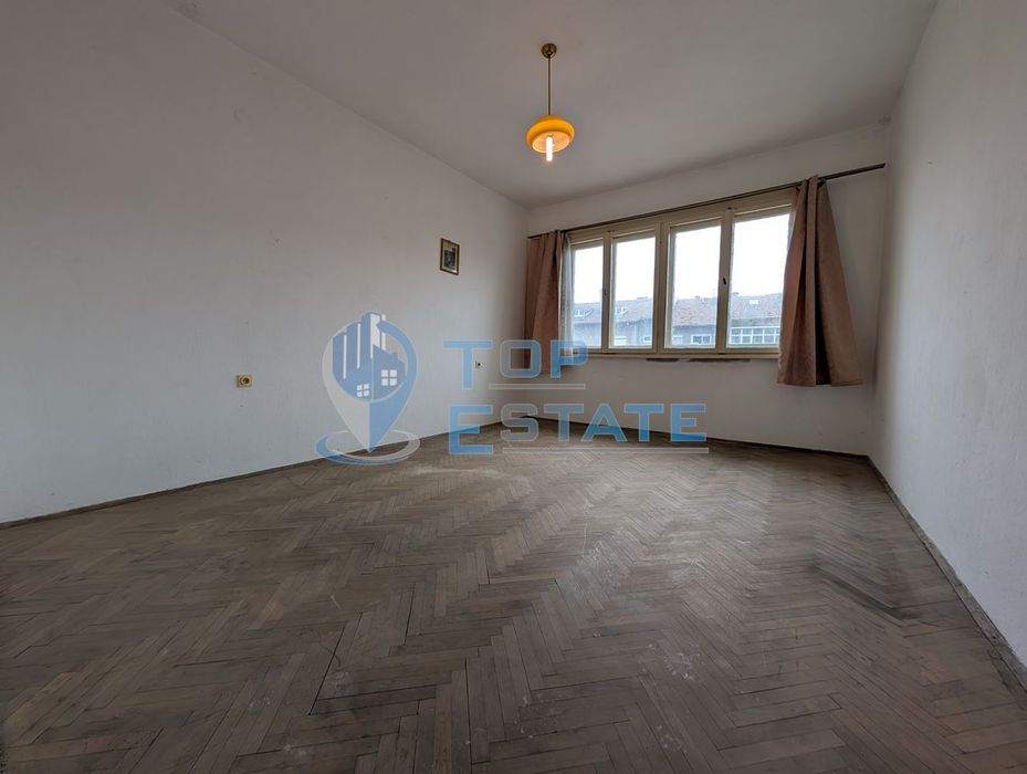 Продава се Многостаен апартамент в Горна Оряховица - 105 кв.м за 398 €/кв.м - Снимка #2