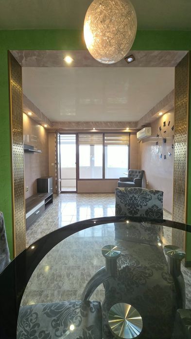 Продава се Двустаен апартамент в Горна Оряховица - 60 кв.м за 1300 €/кв.м - Снимка #1