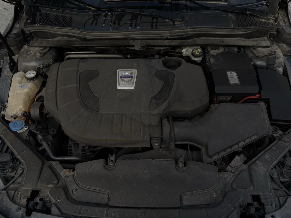 Volvo v40 2013 2.0 diesel