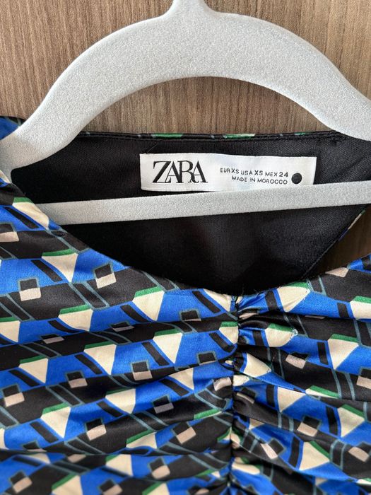 Zara рокля дълъг ръкав