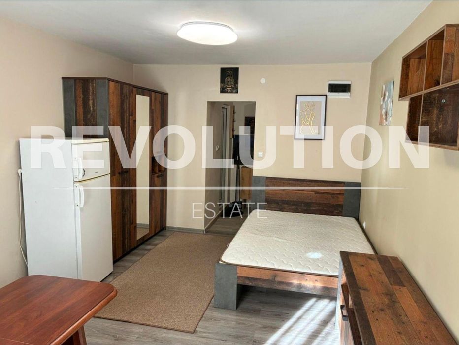 Дава се под наем Едностаен апартамент в Варна, Спортна зала - 20 кв.м за 298.86 € - Снимка #3