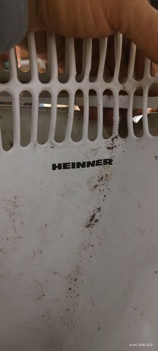 Vând radiator electric Heinner pentru piese