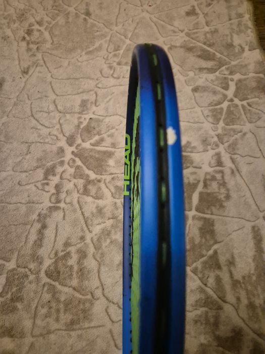 Ракети за тенис на корт