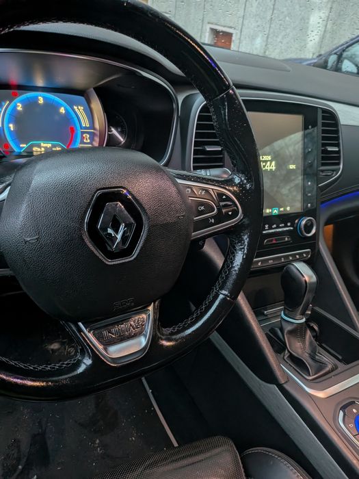 Рено Талисман Initiale Paris