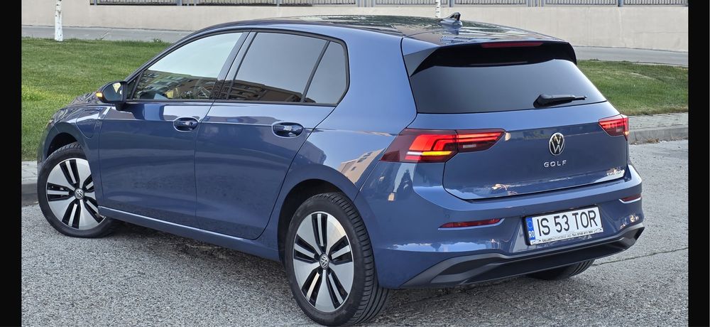 VOLKSWAGEN Golf 2026 — imagine 3