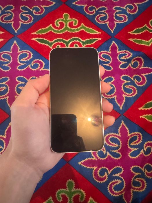 Продается айфон 13